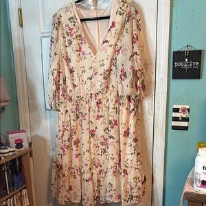 Taylor Size 22 Floral Print Cream Dress